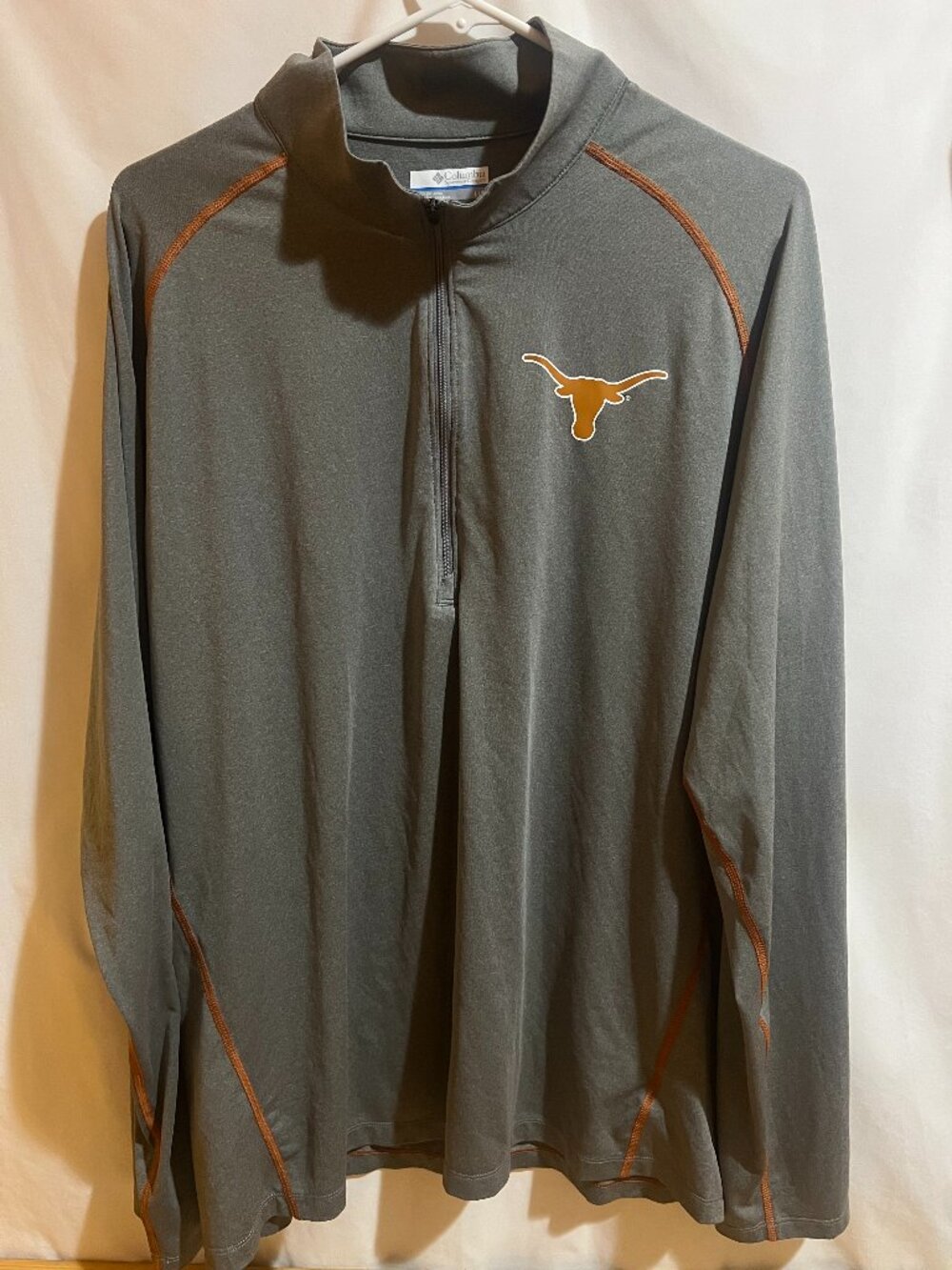 Columbia Texas Longhorns Grey Half-Zip Long Sleeve Size Large Used Good Conditio